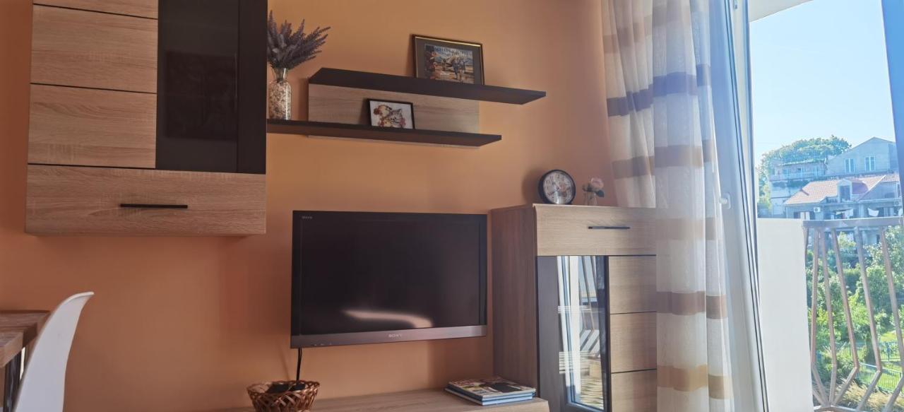 Dlx Apartman Adriatics Херцег-Новий Екстер'єр фото