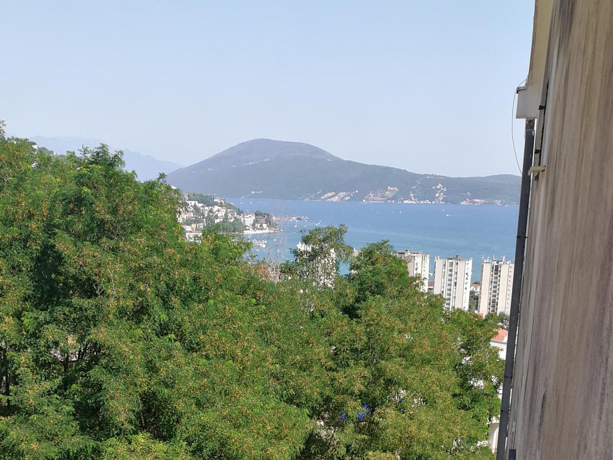 Dlx Apartman Adriatics Херцег-Новий Екстер'єр фото